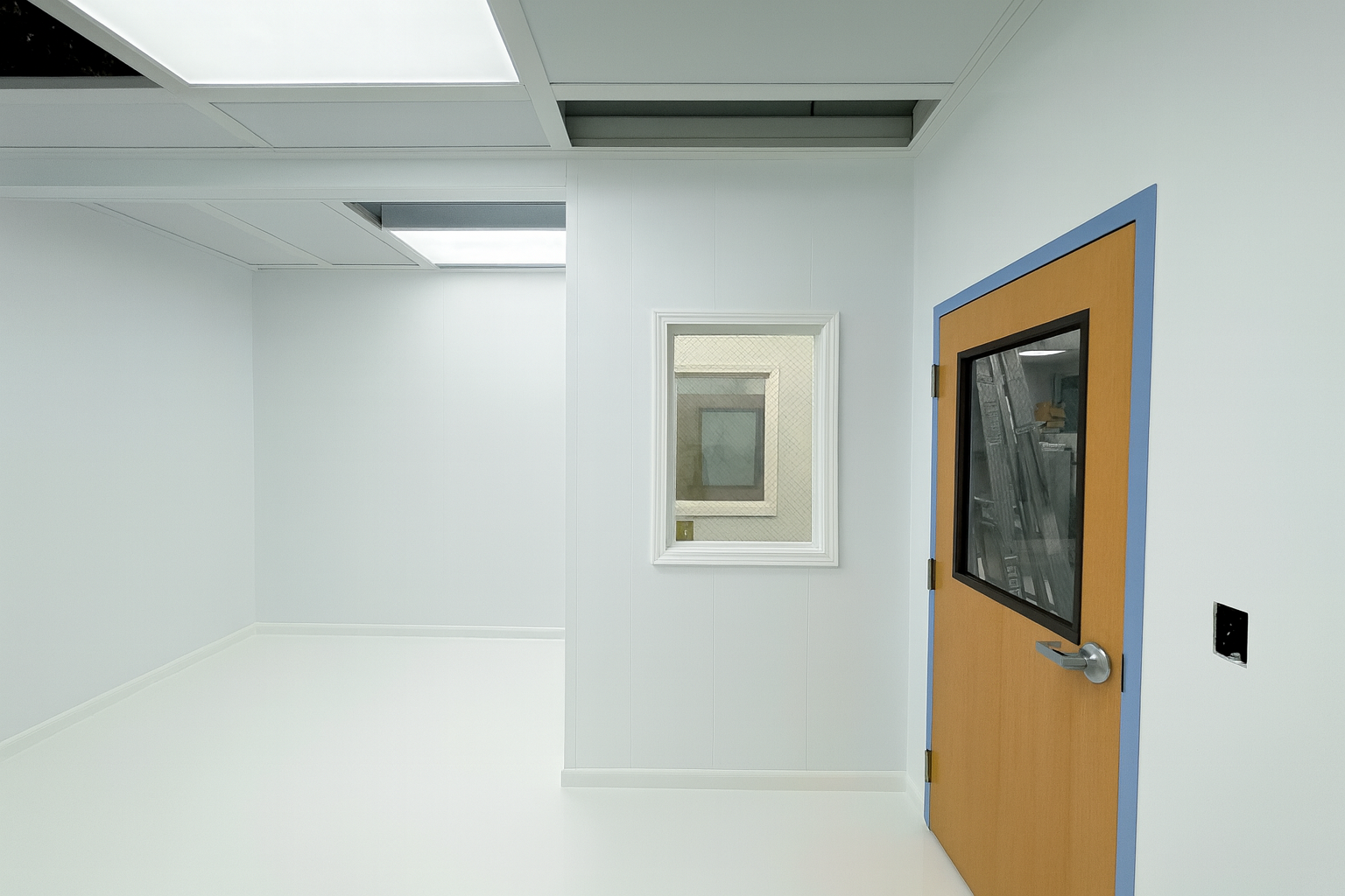 Completed modular enclosure with capped ceiling